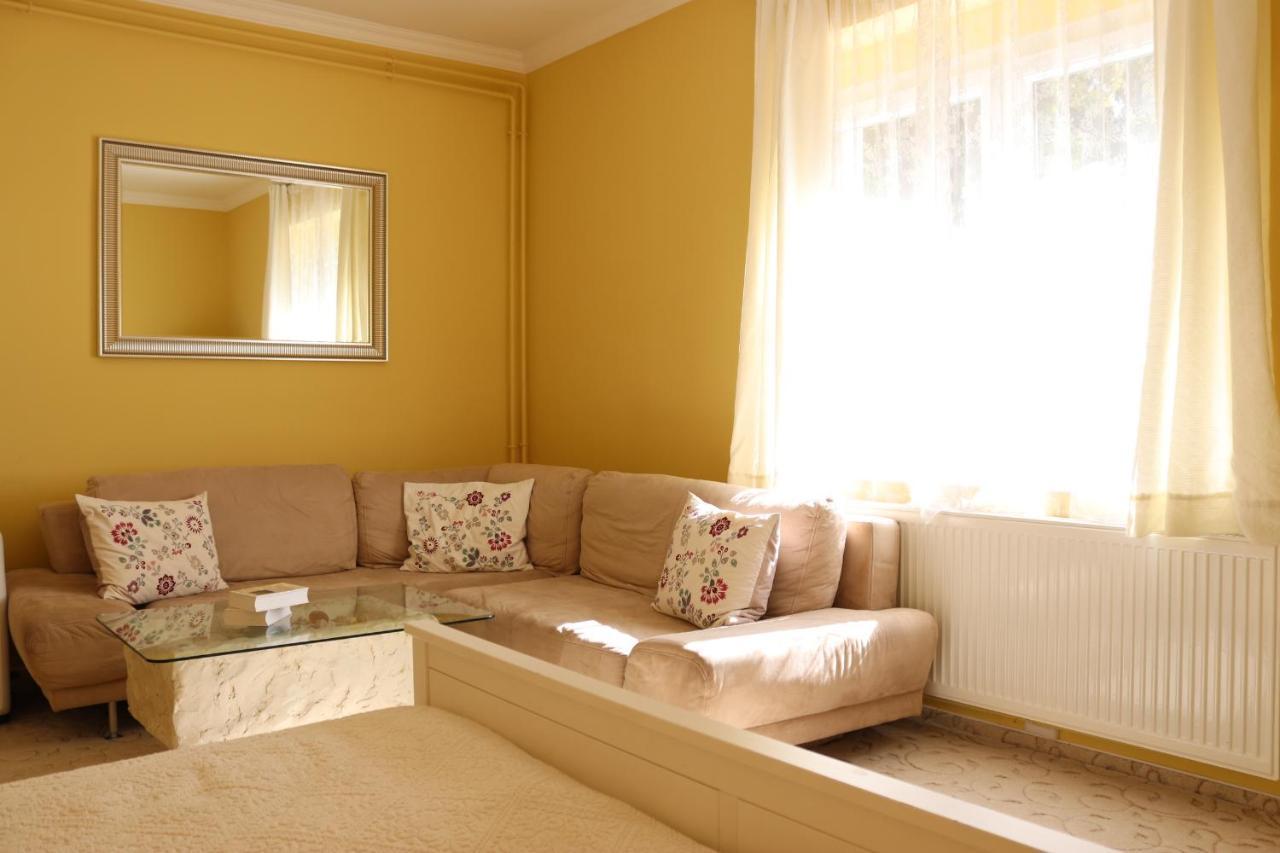 Grape&Wine Guesthouse إغير المظهر الخارجي الصورة