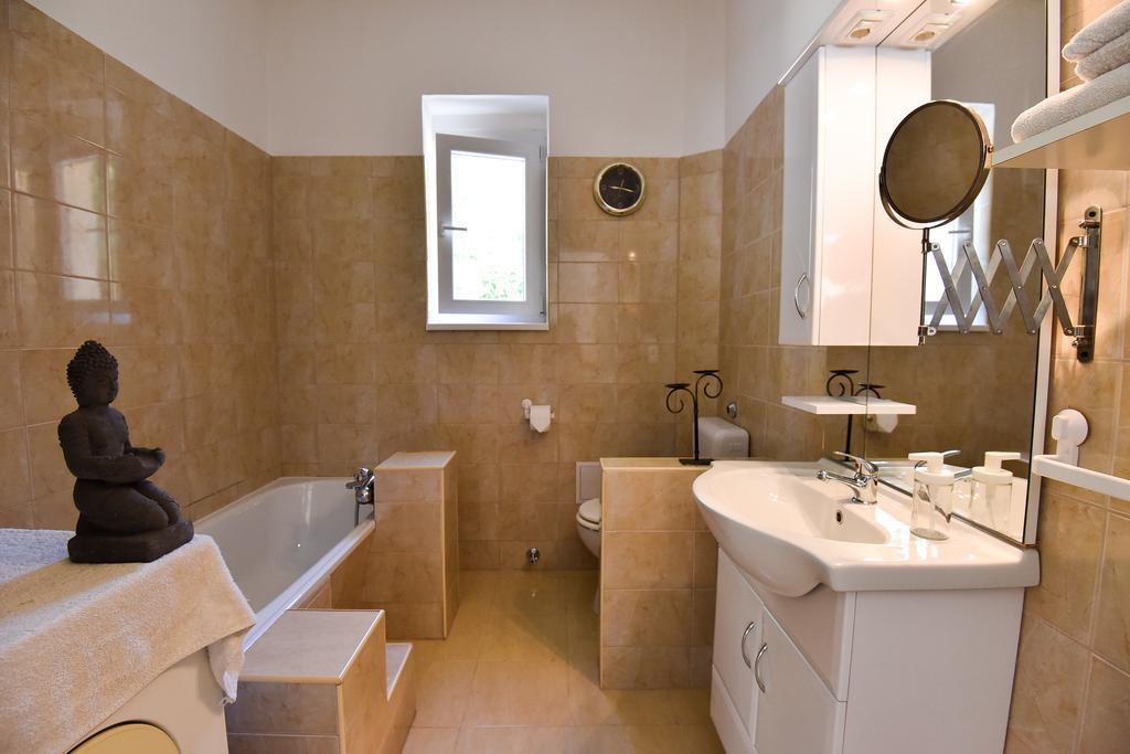 Grape&Wine Guesthouse إغير المظهر الخارجي الصورة